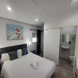 Casa de hóspedes Ayz Frailes - Auto Check-in (adults Only)